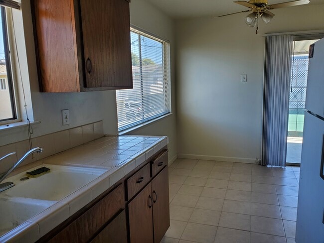 Foto del edificio - 885 Burbank Dr