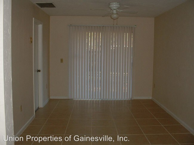 Building Photo - 2 br, 2 bath House - 3425 NW 22nd Drive