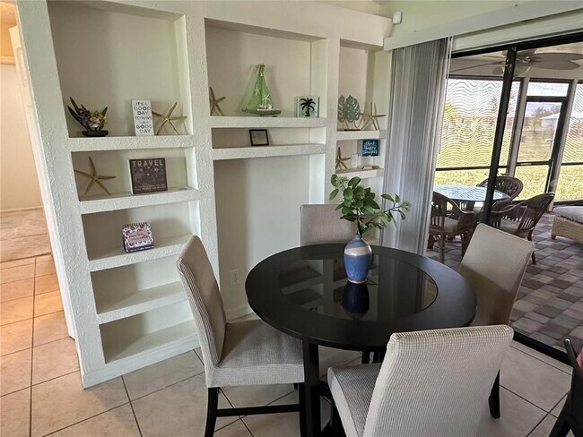 Foto del edificio - 1220 NE 12th Pl