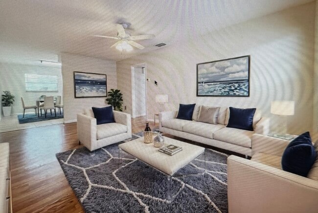 Foto del edificio - 4328 Edgewater Dr