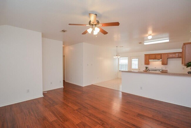 Foto del edificio - 5710 Onia Ln