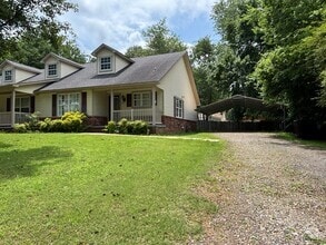 Building Photo - 510 Shadow Dr