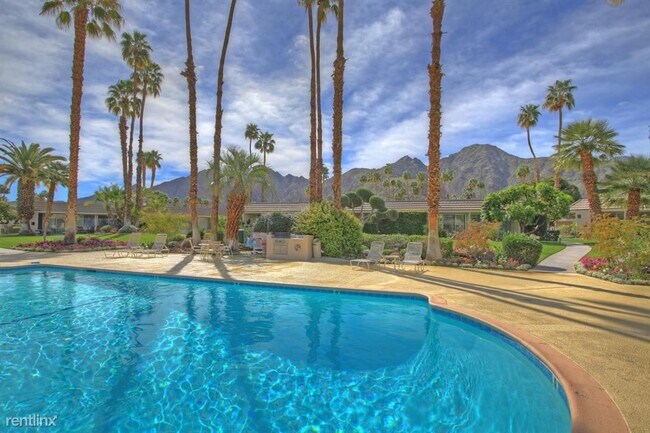 2 br, 2 bath Condo - 76935 Robin Dr photo'