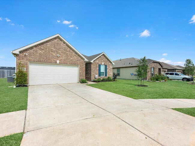 Building Photo - 1006 Camellia Hls Ln
