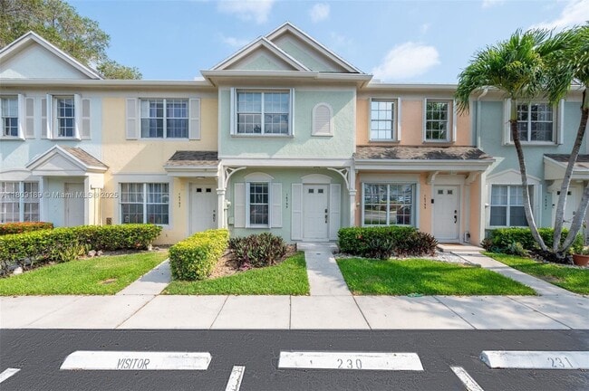 Building Photo - 16795 Hemingway Dr