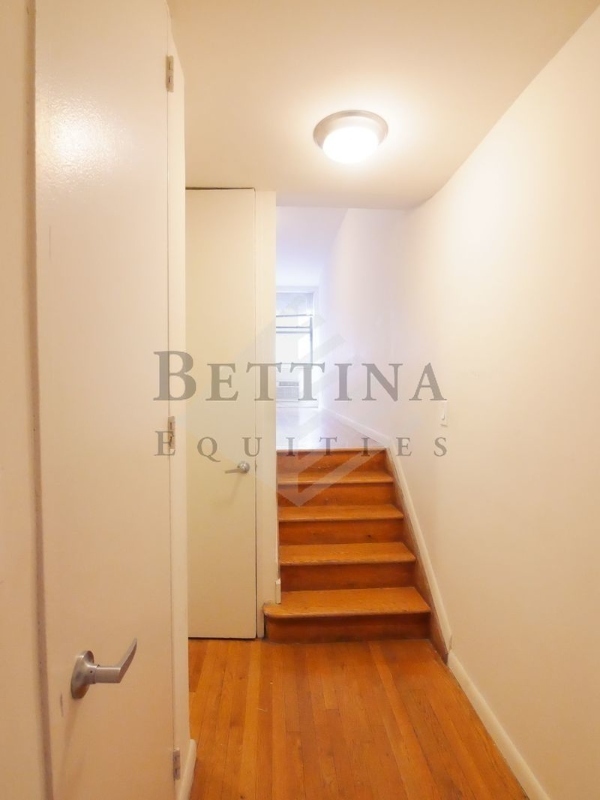 Foto del edificio - 105 E 31st St