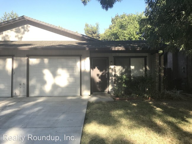 Foto del edificio - 5953 Brush Creek Dr