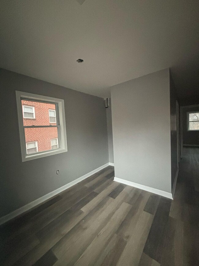 Foto del edificio - 8306 Roanoke Ave
