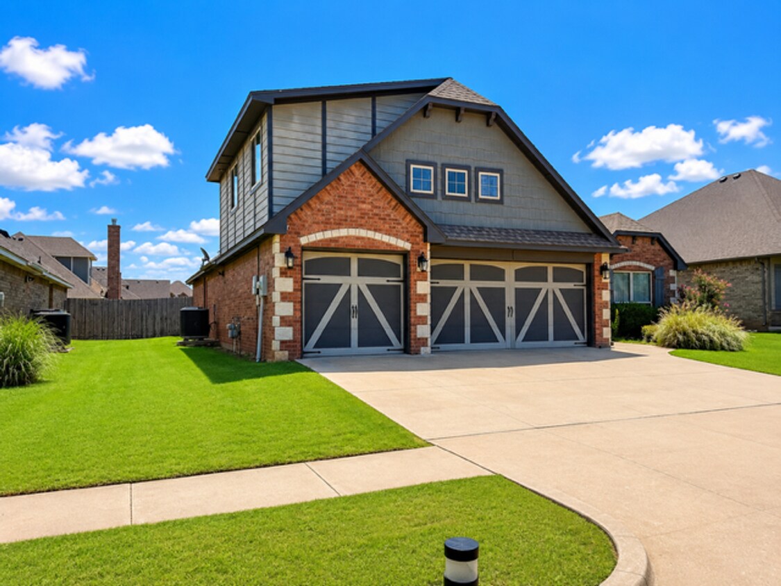 Foto del edificio - Luxury 4 Bedroom 3 Bath with Bonus Room in Piedmont Schools
