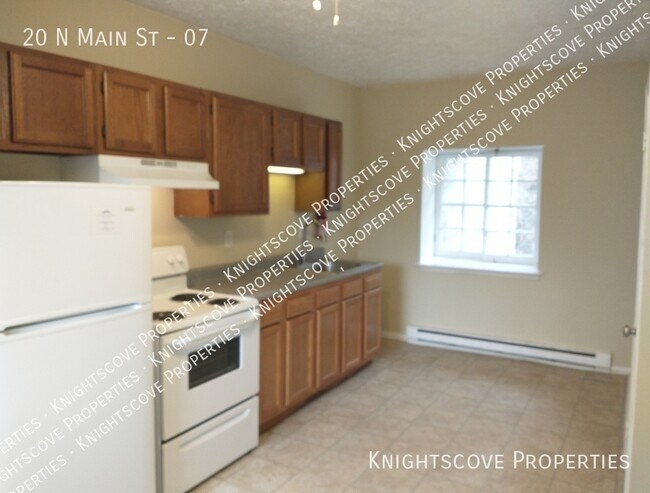 Foto del edificio - 20 N Main St