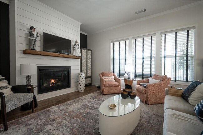 Foto del edificio - 729 Glenside Dr