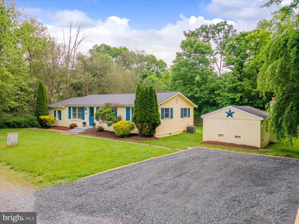 Primary Photo - 60 Killdeer Ave