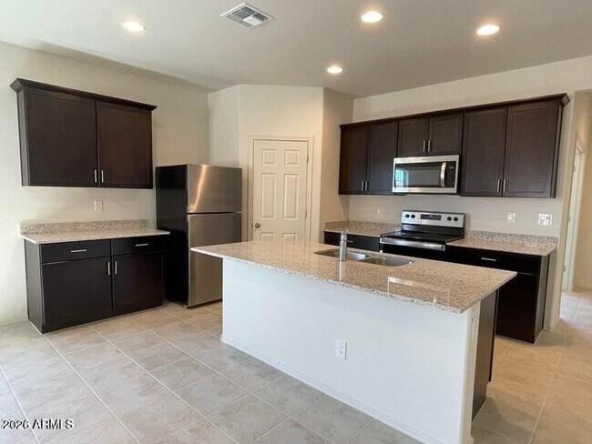 Foto del edificio - 4819 S 109th Ave