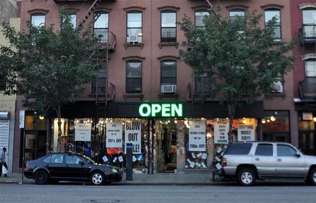 PRIMARY PHOTO - 2012-2014 3rd Ave