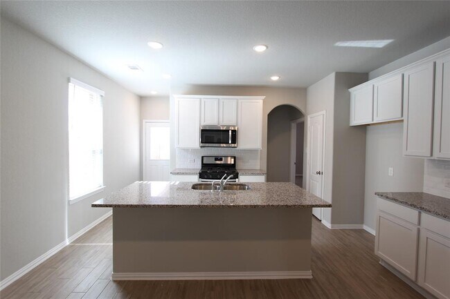 Foto del edificio - 7814 Grandstand Pkwy
