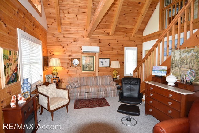 Foto del edificio - 96 W Ridge Ct