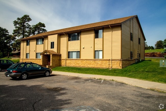 Building Photo - South Saint Verain Apartments