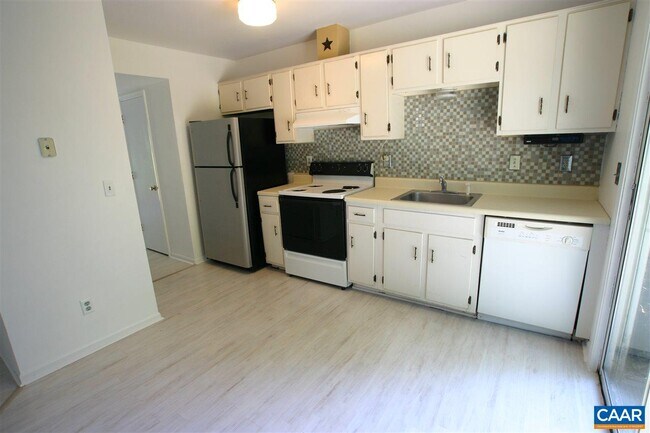 Building Photo - 106 Pepper Pl