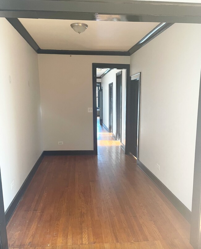 Dining Room - 1256 W Devon Ave