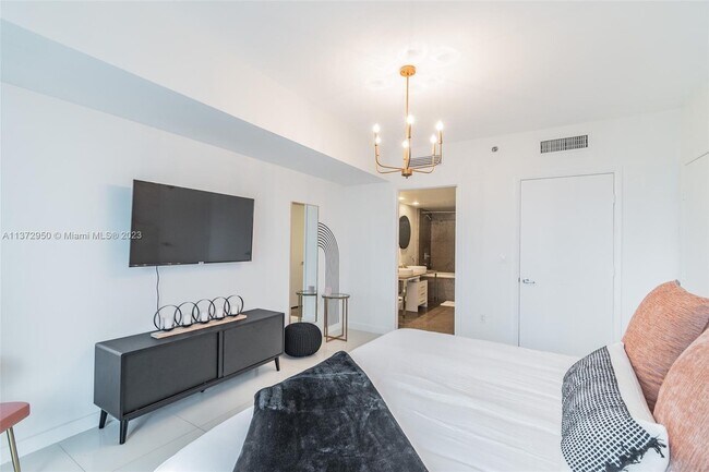 Foto del edificio - 485 Brickell Ave