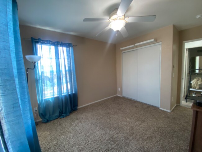 Foto del edificio - 36801 Longbranch Ave