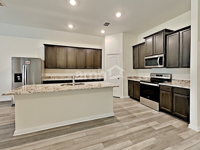 Building Photo - 7934 Cactus Plum Dr