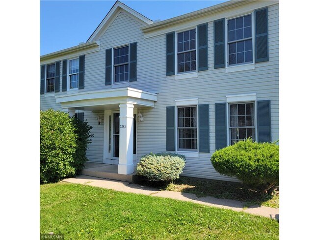Building Photo - 3243 White Oaks Ln