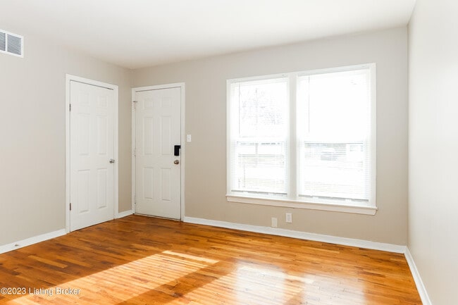 Building Photo - 3752 Penway Ave