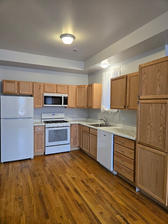 Cocina - 4015 W Wilcox St