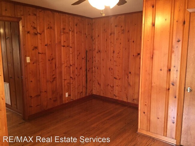 Building Photo - 3 br, 2 bath House - 957 Drexel