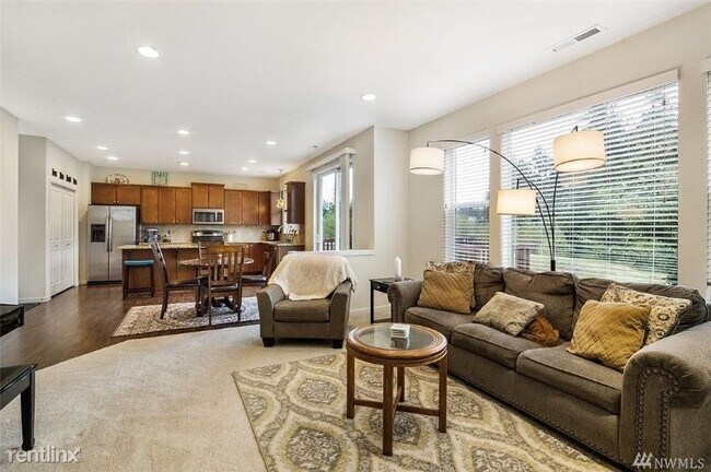 Building Photo - 4 br, 2.5 bath House - 12905 116th Av Ct E