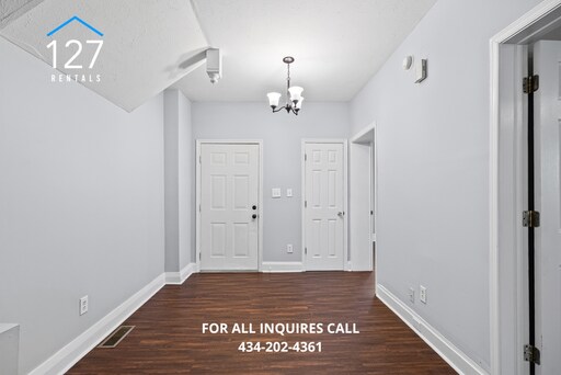 Foto del edificio - Updated 2BR Duplex with Central Air & Wash...