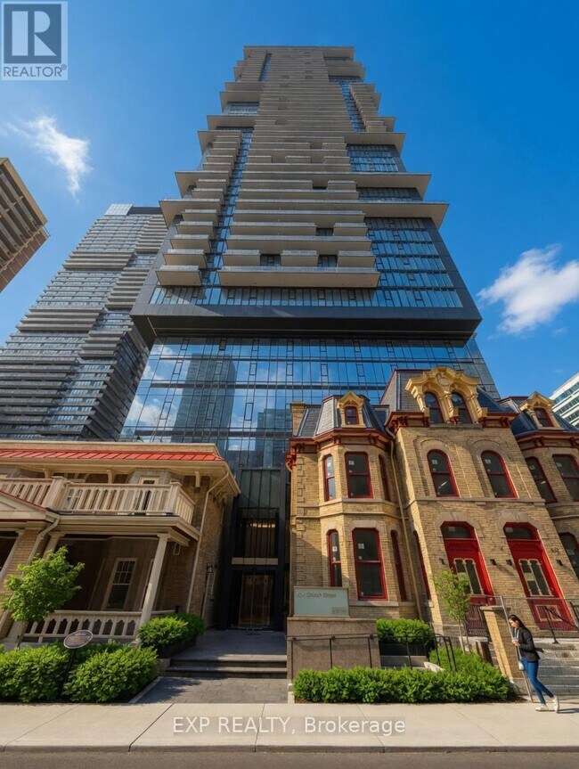 Building Photo - 634 Church St