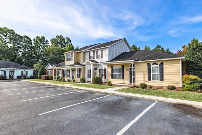 Building Photo - Sterling Pointe Town Homes