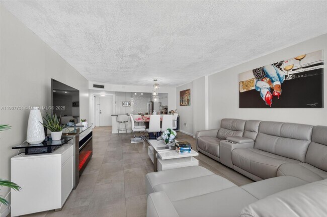 Foto del edificio - 2851 NE 183rd St