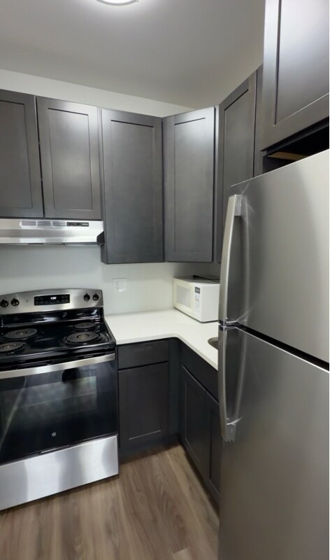 Photo - 5001 Oxford Ave Apartment