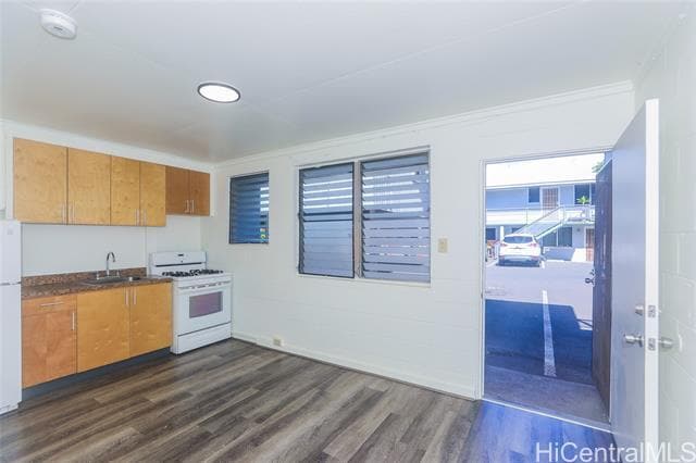 Building Photo - 1719 Nuuanu Ave