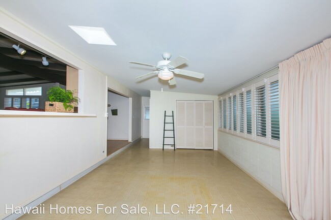 Building Photo - 4 br, 2 bath House - 493 Kaumakani Street