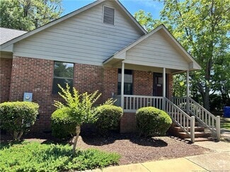 Building Photo - 125 Villa Dr
