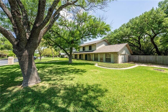 Building Photo - 4803 Travis Country Cir