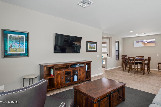 Foto del edificio - 4340 Cutter Ln