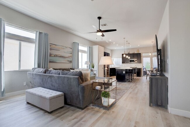 Building Photo - 755 Cam Del Ray