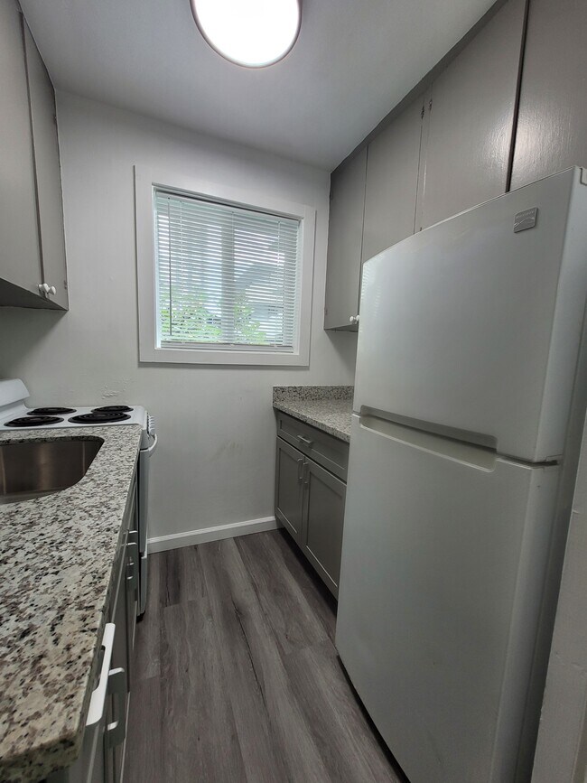 Foto del edificio - 454 Kuamo'o St