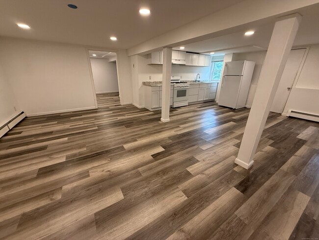 Building Photo - 40 Santo Ct
