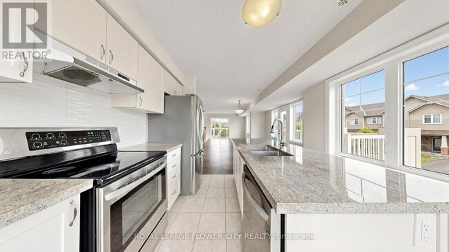 Building Photo - 2500 Hill Rise Ct