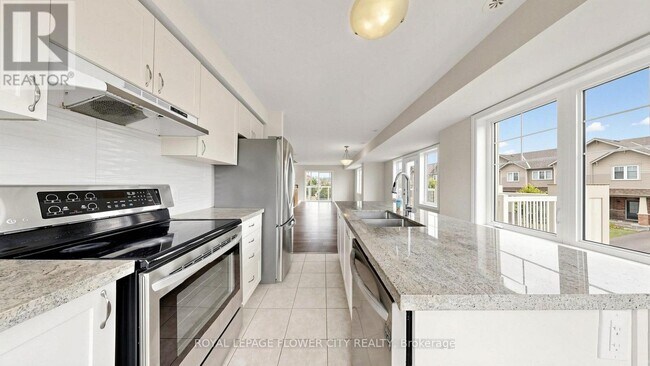 Photo du bâtiment - 2500 Hill Rise Ct