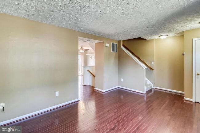 Building Photo - 7810 Foxcove Ct