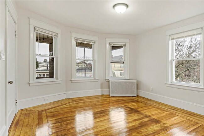 Foto del edificio - 1018 S Broadway