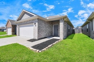 Building Photo - 20007 Tuft Canyon Ct