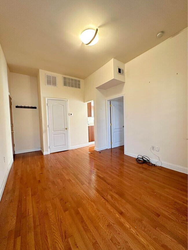 Foto del edificio - 3900 Terrace St